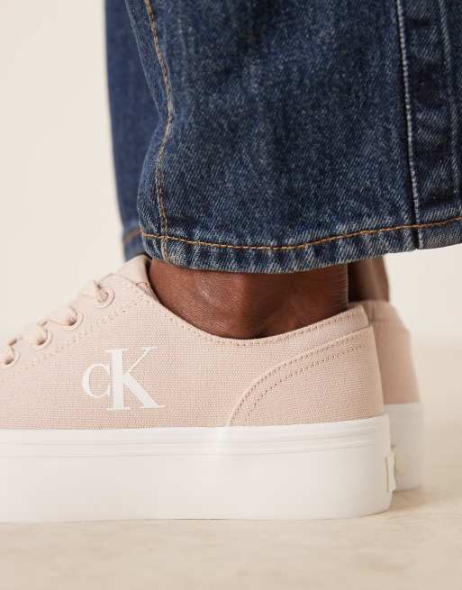 Calvin Klein Jeans - Sneakers in tela bianche e rosa con suola vulcanizzata flatform , 3 di 5