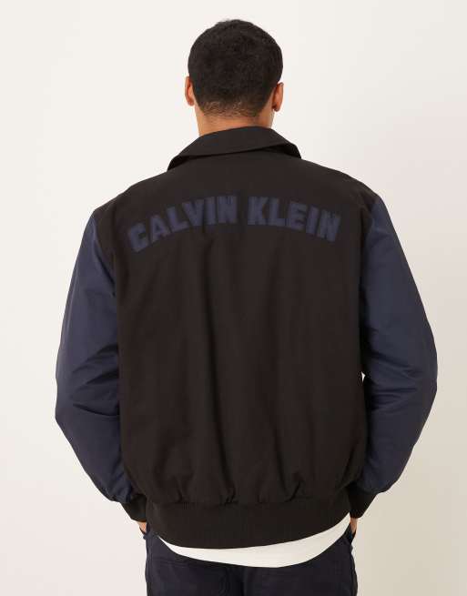 Calvin Klein Jeans - Sort og blå bomber-jakke i bomuld i college-stil, 3 af 5