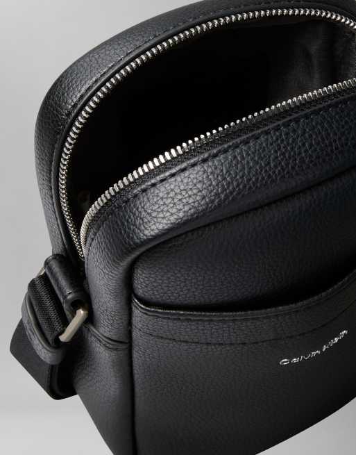 Calvin Klein Jeans - Sort smal crossbody-taske i reporter-stil, 3 af 4
