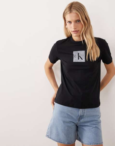Calvin Klein Jeans - Sort T-shirt med monogram-logo og klassisk pasform - view 1