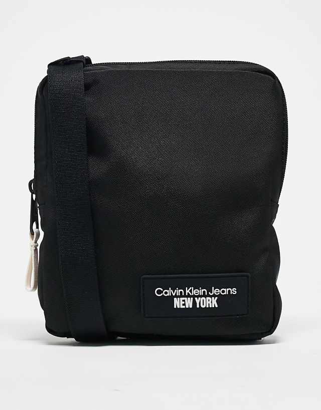 Calvin Klein Jeans sport essential reporter crossbody bag in black