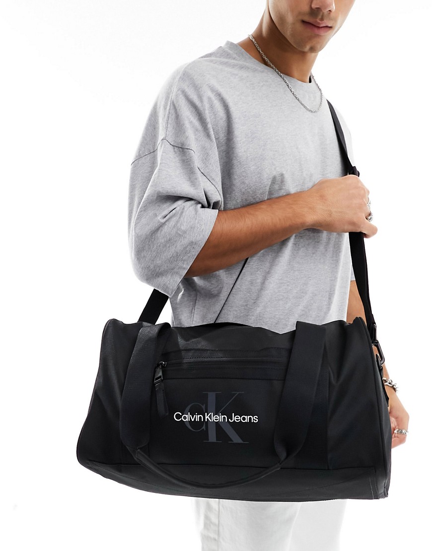 Calvin Klein Jeans sport essentials duffle bag in black