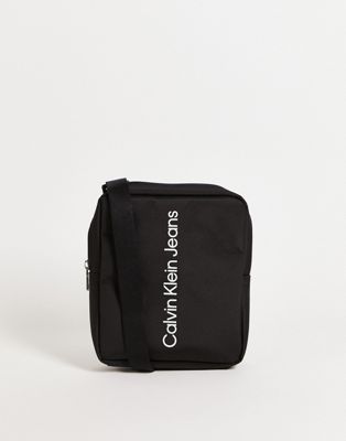Calvin Klein Jeans sport essentials satchel in black