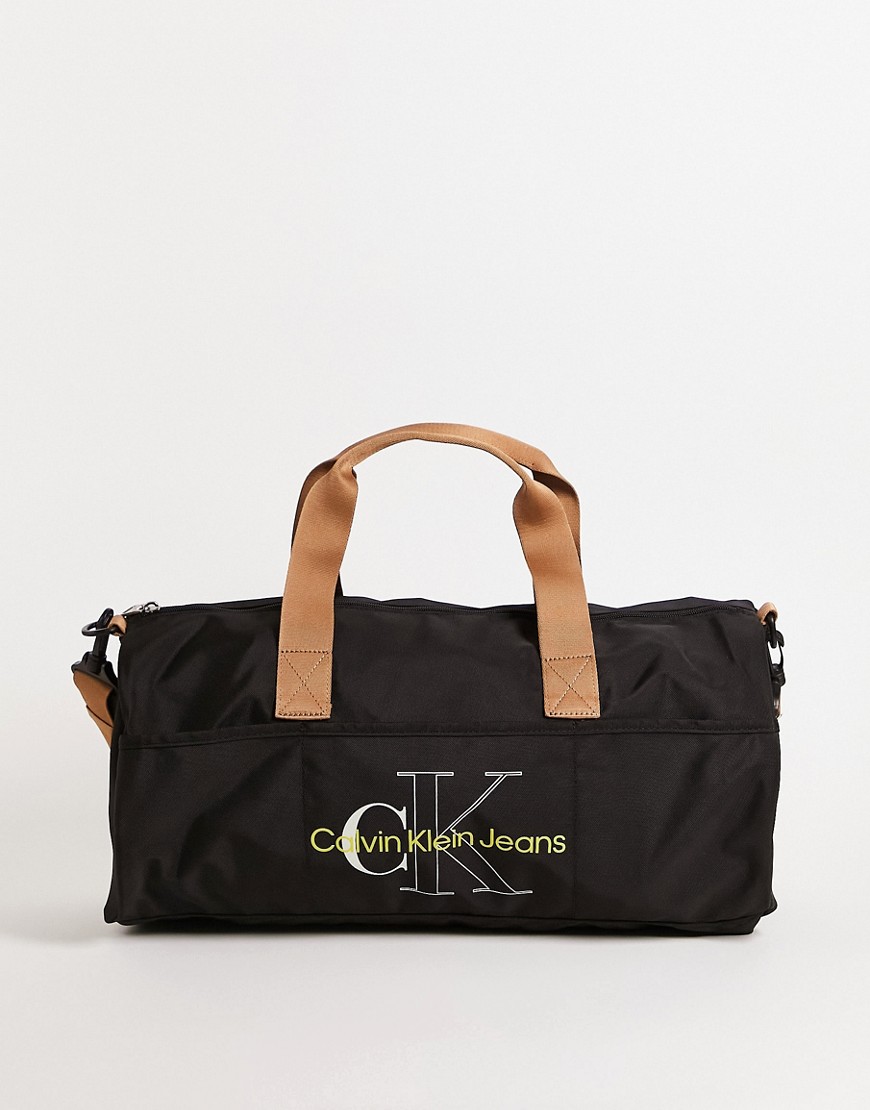 Calvin Klein Jeans - Sport Essentials - Sort duffelbag med kontrastrende logo