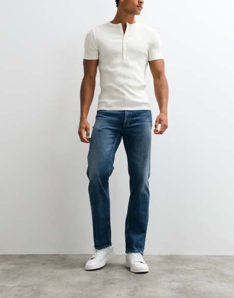 Calvin Klein Jeans - Standaard jeans met rechte pijpen in mid-wash blauw - view 1