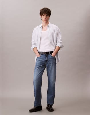 Calvin Klein Jeans – Straight Jeans im 90er-Stil in Mittelblau - view 1