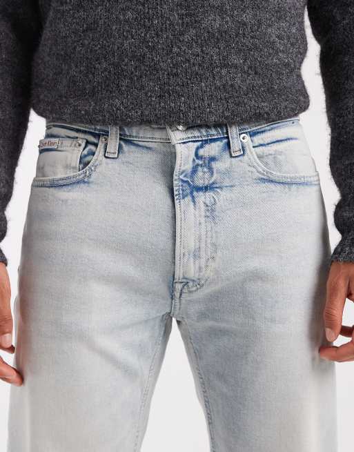Calvin Klein Jeans – Straight Jeans in heller Waschung mit normalem Schnitt, 4 von 5
