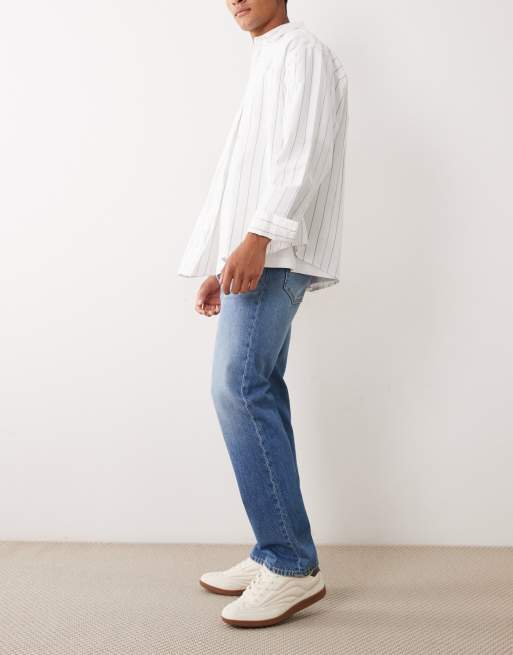 Calvin Klein Jeans straight leg jeans in light wash blue, 3 of 5
