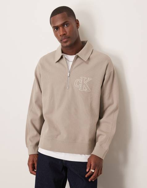 Calvin Klein Jeans – Strickpullver in Khaki mit Kragen, Logo und kurzem Reißverschluss - view 1