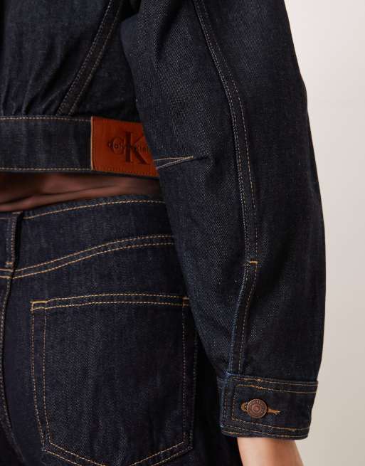 Calvin Klein Jeans – Strukturierte Jeansjacke in Indigoblau mit Rinse-Waschung, 4 von 4