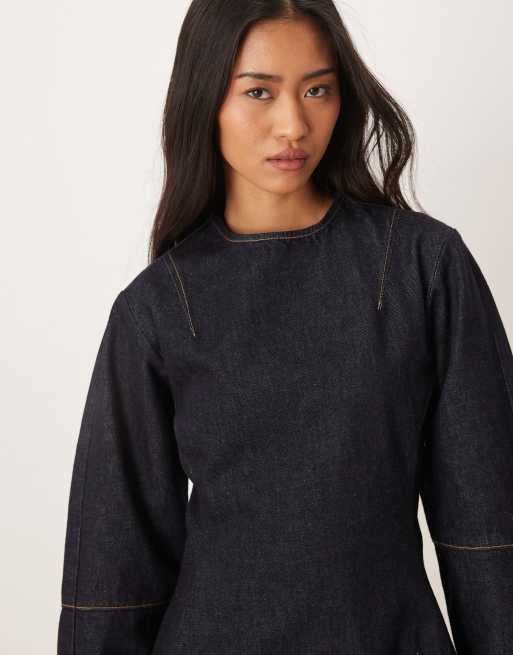Calvin Klein Jeans – Strukturiertes Mini-Jeanskleid in indigoblauer Rinse-Waschung, 3 von 4