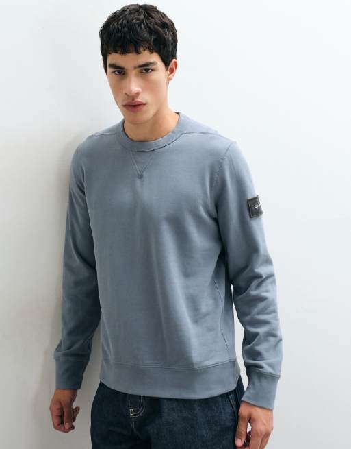 Calvin Klein Jeans sudadera de felpa con parche en gris, 2 de 5