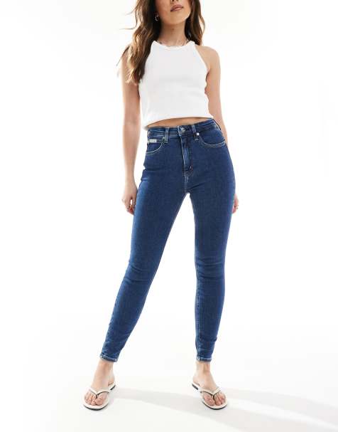 Calvin Klein Jeans – Supereng geschnittene, knöchellange Jeans aus dunklem Denim mit hohem Bund - view 1