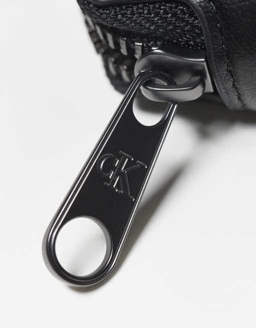 Calvin Klein Jeans – Svart plånbok i äkta läder med dragkedja, 2 av 3
