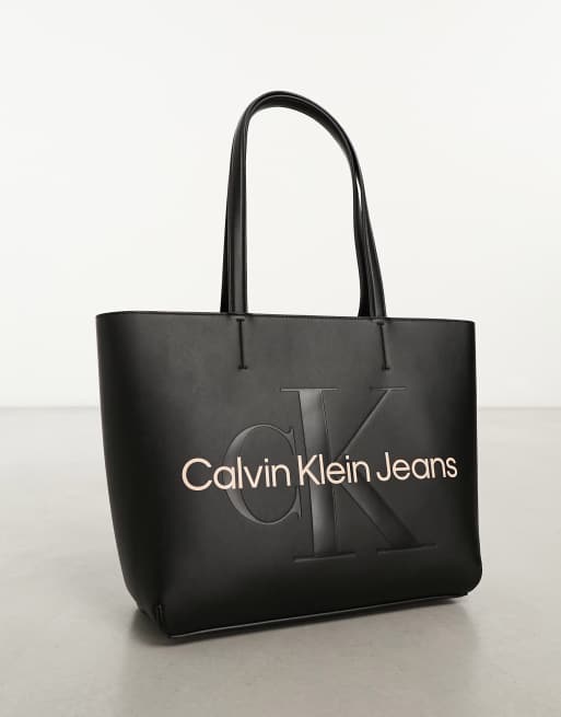 Calvin Klein Jeans – Svart skulpterad shoppingväska, 2 av 4