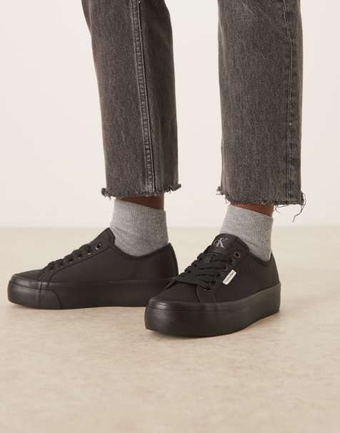Calvin Klein Jeans – Svarta sneakers med flatform-sula och snörning - view 1