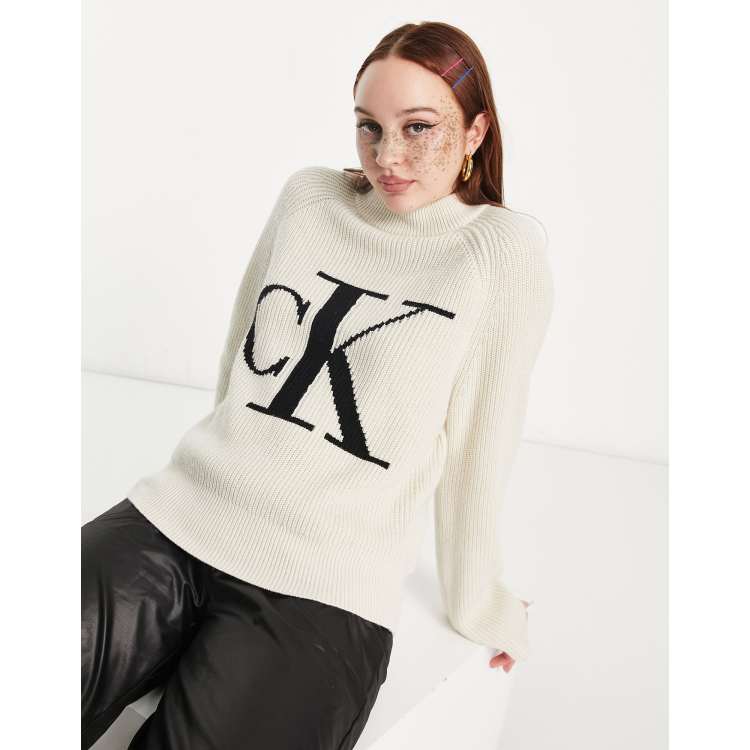 Op de loer liggen profiel hybride Calvin Klein Jeans - Sweater met hoge hals in eierschaal | ASOS