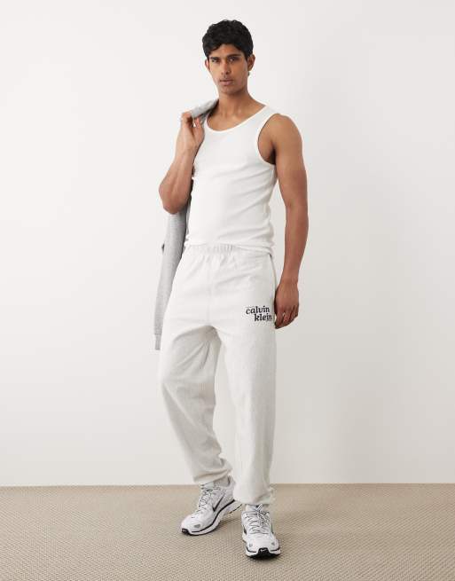 Calvin Klein Jeans – Szare joggersy z grafiką, 2 z 5