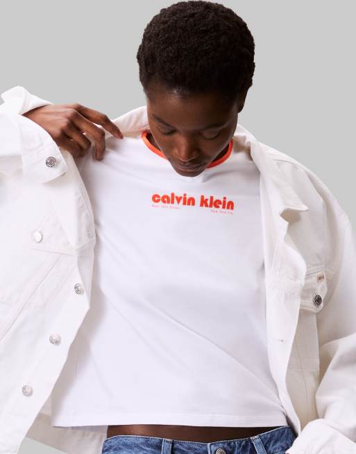 Calvin Klein Jeans - T-shirt à logo avec bords contrastants - Blanc et orange, 3 de 4