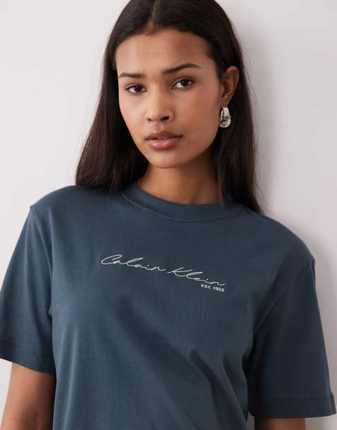 Calvin Klein Jeans - T-shirt coupe carrée à inscription logo - Bleu marine - view 1