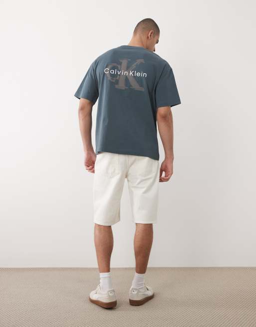 Calvin Klein Jeans – T-Shirt in Dunkelgrau mit Logoprägung, 2 von 5