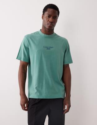 Jeans - T-Shirt in Grün mit Acid-Waschung und Grafikprint Grün 50