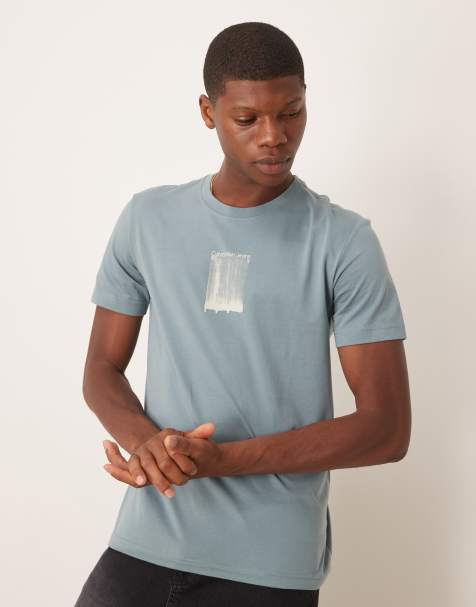 Calvin Klein Jeans – T-Shirt in Mintgrün mit Pinselstrich-Grafikprint - view 1