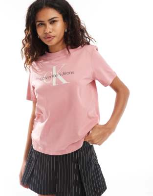 Calvin Klein Jeans - T-Shirt in Rosa mit Monogramm