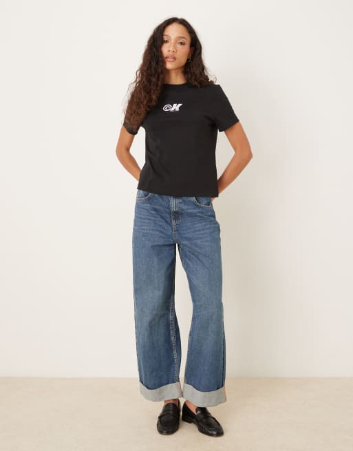 Calvin Klein Jeans – T-Shirt in Schwarz mit „CK"-Retro-Logo, 2 von 4
