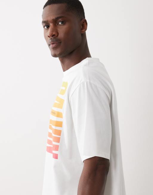 Calvin Klein Jeans – T-Shirt in Weiß im 90er Stil mit Grafik, 5 von 5