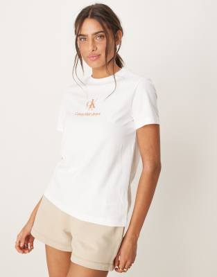 Calvin Klein Jeans - T-Shirt in Weiß und Pfirsich mit Schatten-Logo