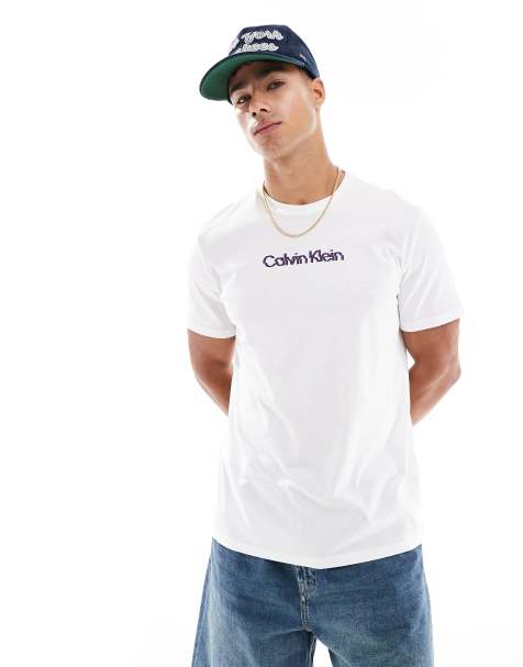 Calvin Klein Jeans - T-shirt met glitched logo in wit - view 1