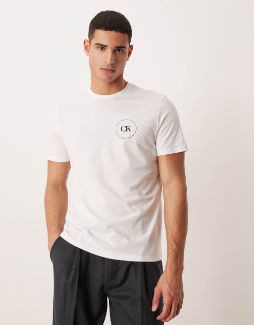 Calvin Klein Jeans – T-Shirt mit Grafikprint in Weiß, 3 von 5