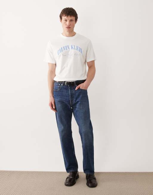 Calvin Klein Jeans – T-Shirt mit Grafikprint in Weiß, 2 von 5