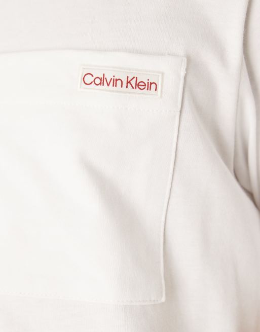 Calvin Klein Jeans T-Shirt mit Tasche in Weiß, 5 von 5