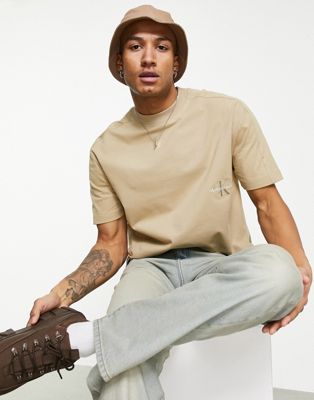 Homme Calvin Klein Jeans - T-shirt oversize à logo excentré - Taupe