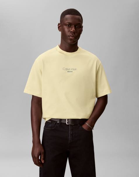 Calvin Klein Jeans - T-shirt vestibilità comoda giallo chiaro con grafica - view 1