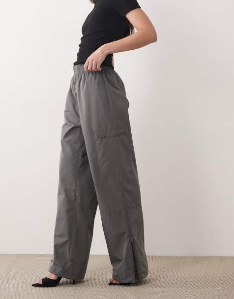 Calvin Klein Jeans – Tech – Grå cargobyxor - view 1