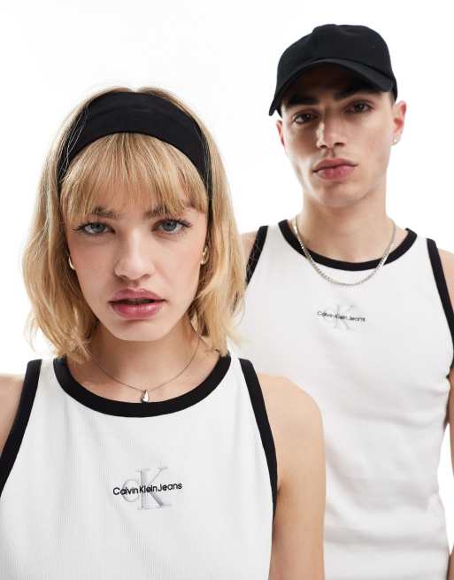 Calvin Klein Jeans - Top senza maniche bianco con monogramma e profilo a contrasto - In esclusiva per ASOS, 3 di 4