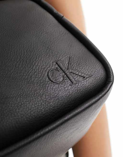 Calvin Klein Jeans ultralight PU double zip camera bag in