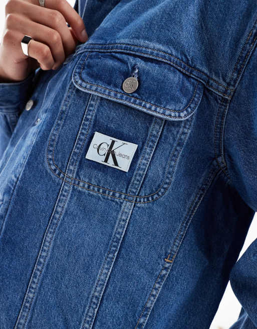 Calvin Klein Jeans - Unisex - 90'er-inspireret denimjakke i blå, 2 af 4