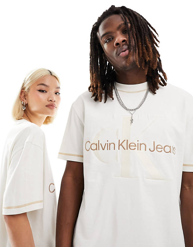 Calvin Klein Jeans - unisex monogram logo t-shirt in ivory