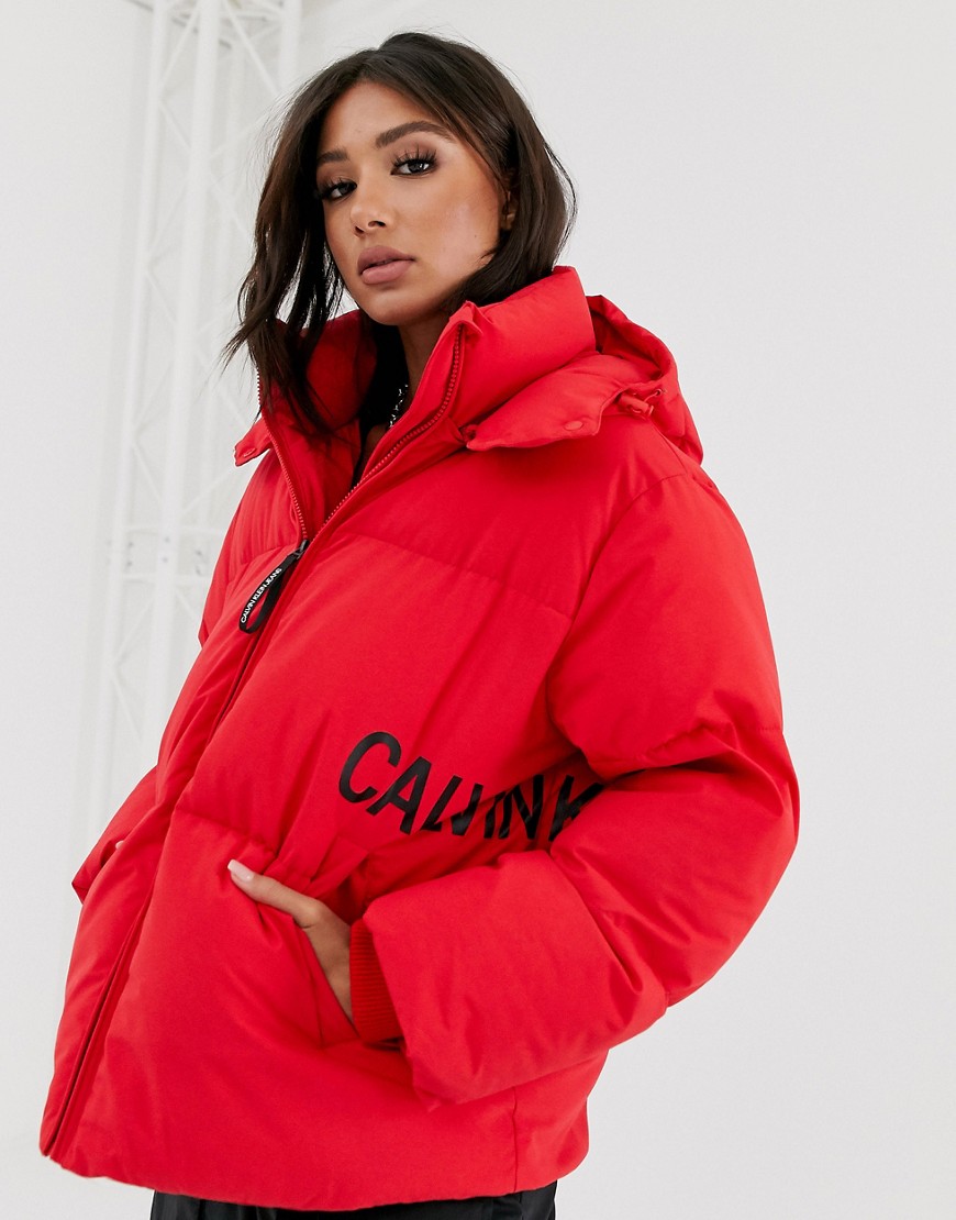 Calvin Klein Jeans – Vadderad jacka med logga-Röd