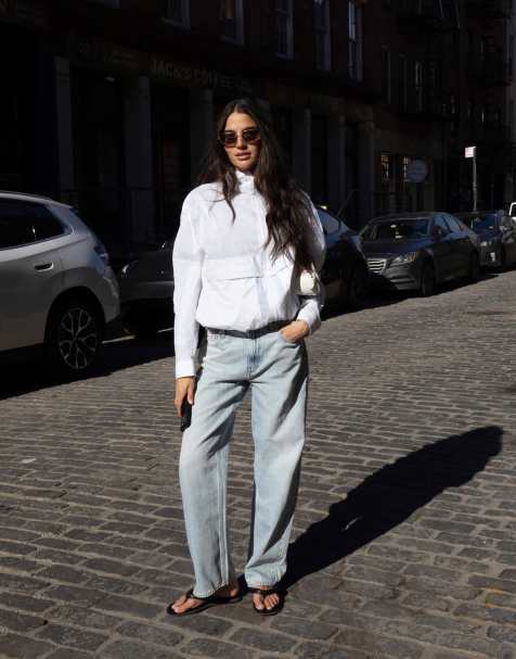 Calvin Klein Jeans - Vaqueros de pernera recta y estilo años 90 con lavado azul a la piedra - view 1