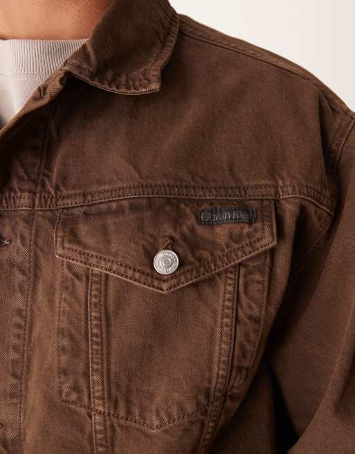 Calvin Klein Jeans - Veste en jean oversize - Marron foncé - Exclusivité ASOS, 4 de 4