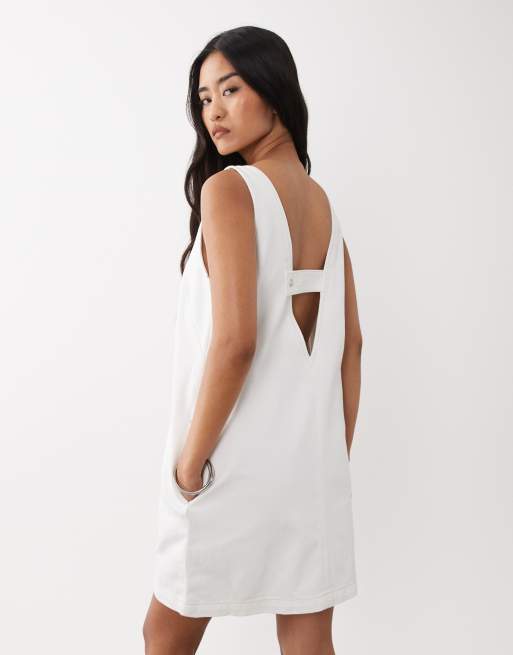 Calvin Klein Jeans - Vestito corto a trapezio in denim bianco con scollo a V, 4 di 4