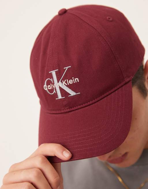Calvin Klein Jeans – Vinröd keps med logga