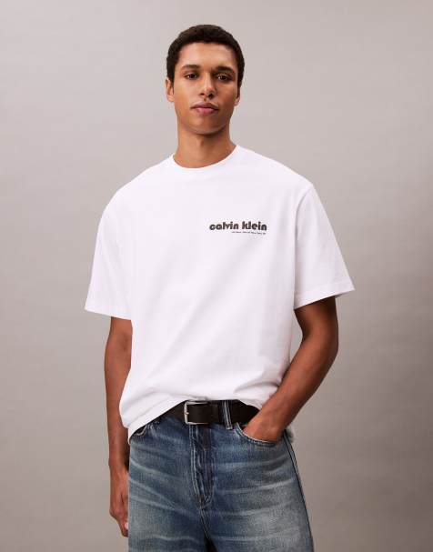 Calvin Klein Jeans – Vit t-shirt med logga på vänster sida framtill - view 1