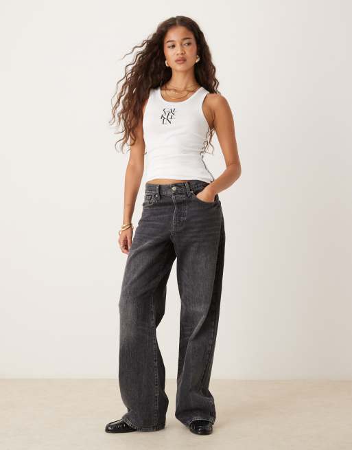 Calvin Klein Jeans – Vitt linne med logga framtill, 3 av 4