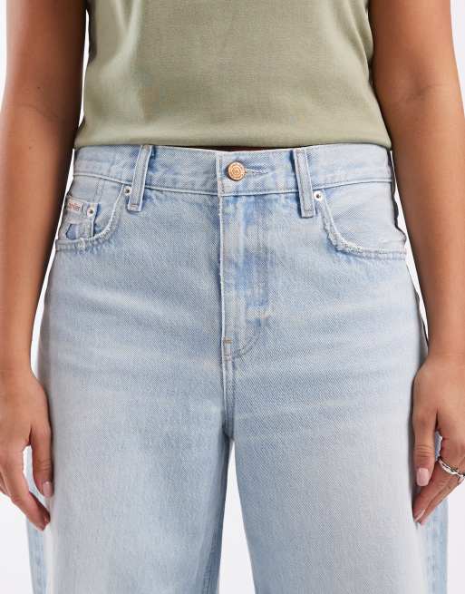 Calvin Klein Jeans – Weite Jeans in hellblauer Waschung mit niedrigem Bund und Zierrissen, 5 von 5
